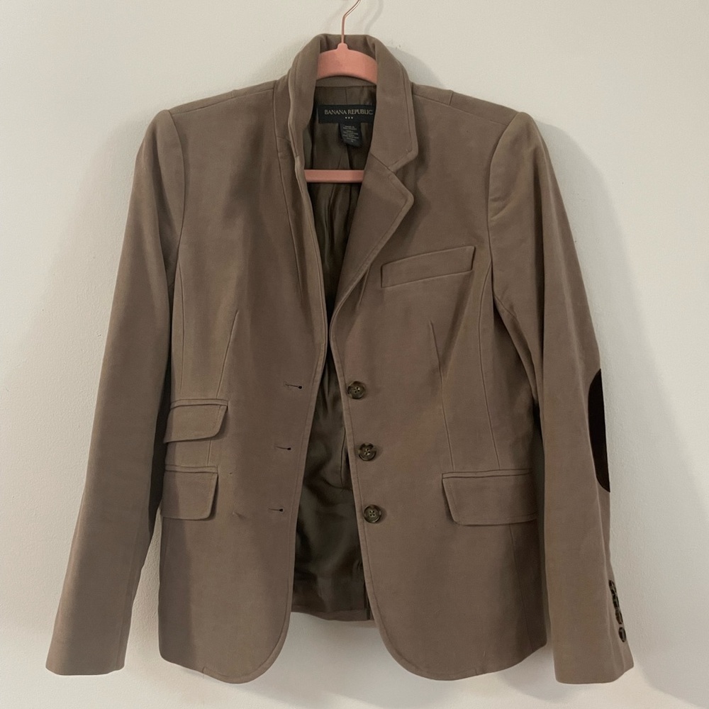 Banana Republic Jacket size 4. Purchased off of thred up, pretty good condition